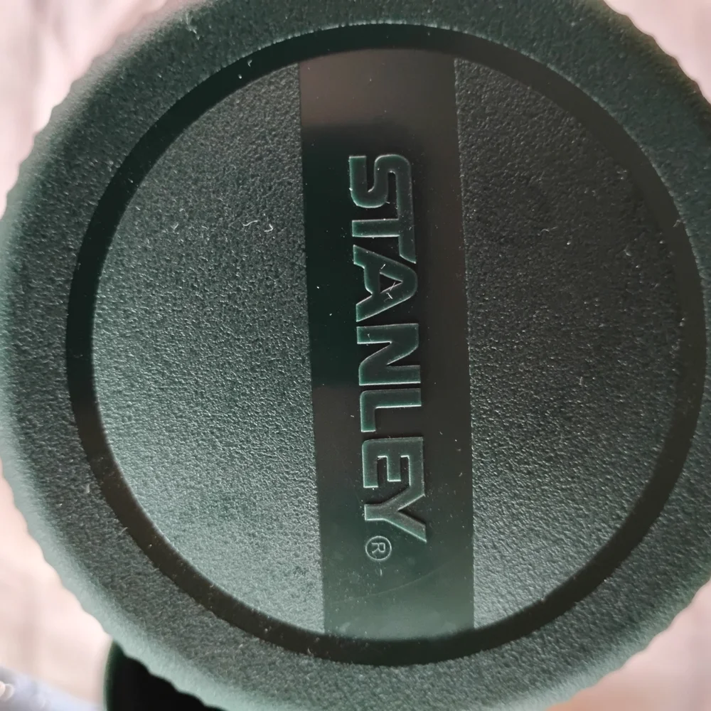 Stanley Classic Vacuum Bottle - Green and Silver - Picture 7 of 7